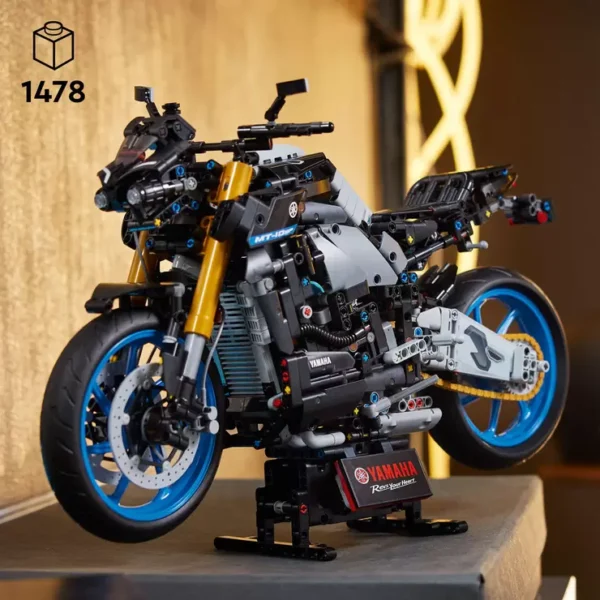 LEGO Technic Yamaha MT 10 SP Model 42159 (18+ Years) (2)